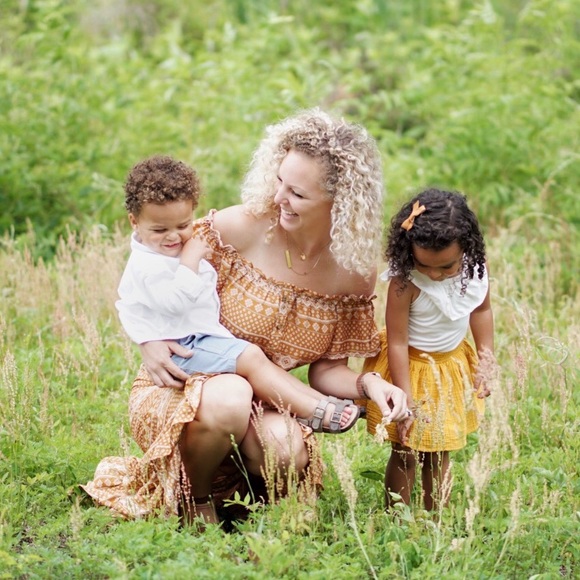 Meet your Posher, Stefanee - Picture 3 of 3